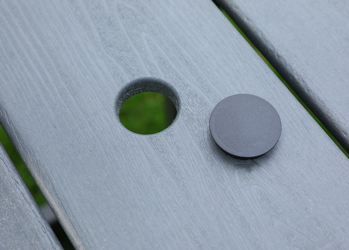 Harmaa HDPE 6-osainen ulkoruokailusetti vaakasuuntaisella selkänojalla